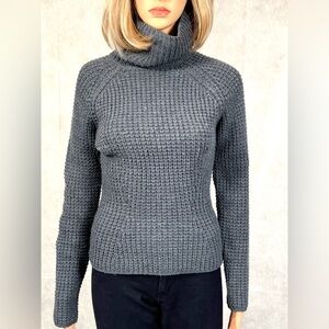 Neiman Marcus Gray Turtleneck Sweater with Chunky Knit